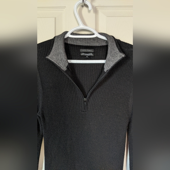 Black Sweater - Picture 3 of 6